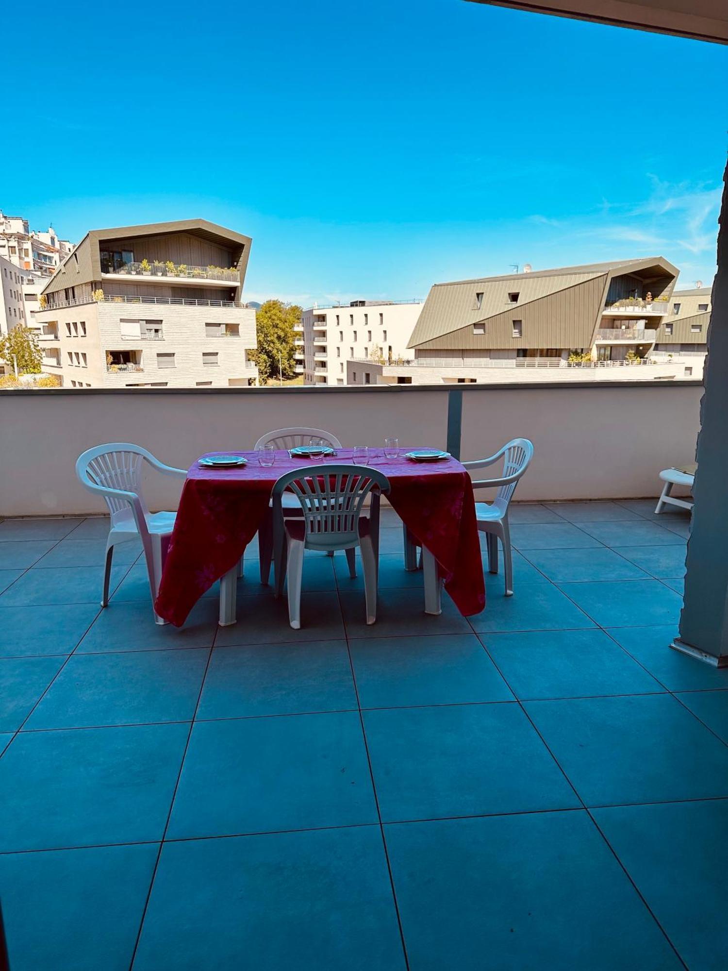 A La Belle Quatrieme Etoile Apartment อานซี ภายนอก รูปภาพ